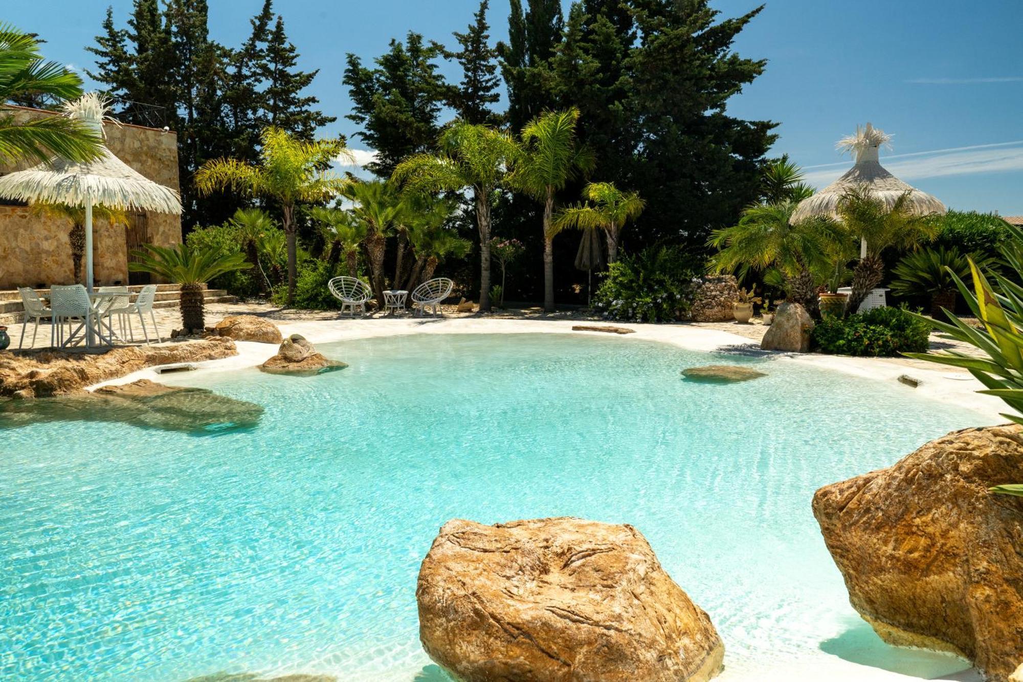 Casa Vacanze Verdemare Con Piscina 里贝拉 外观 照片