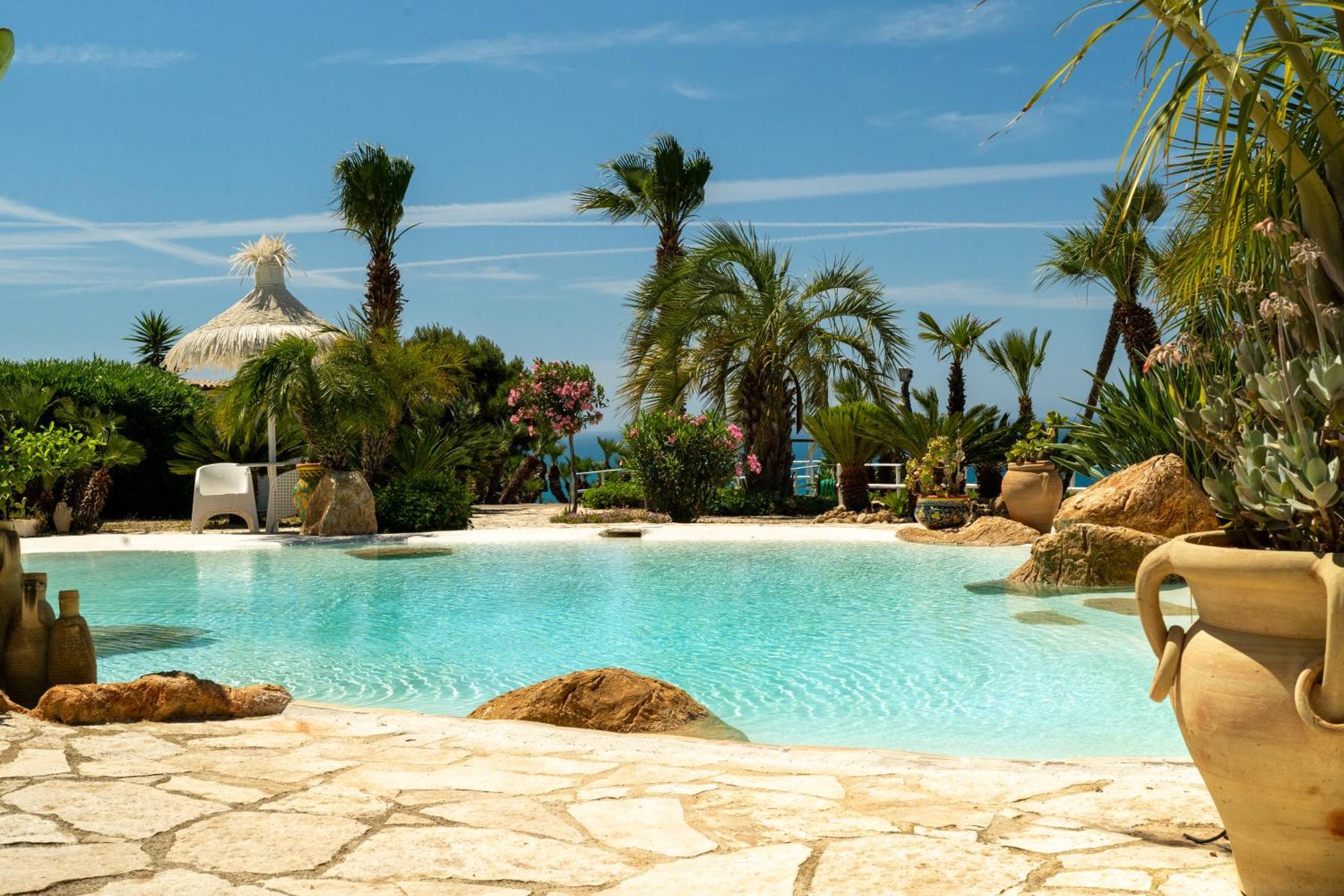 Casa Vacanze Verdemare Con Piscina 里贝拉 外观 照片